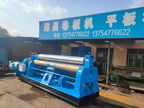 卷板機在日常使用中的安全操作規(guī)程